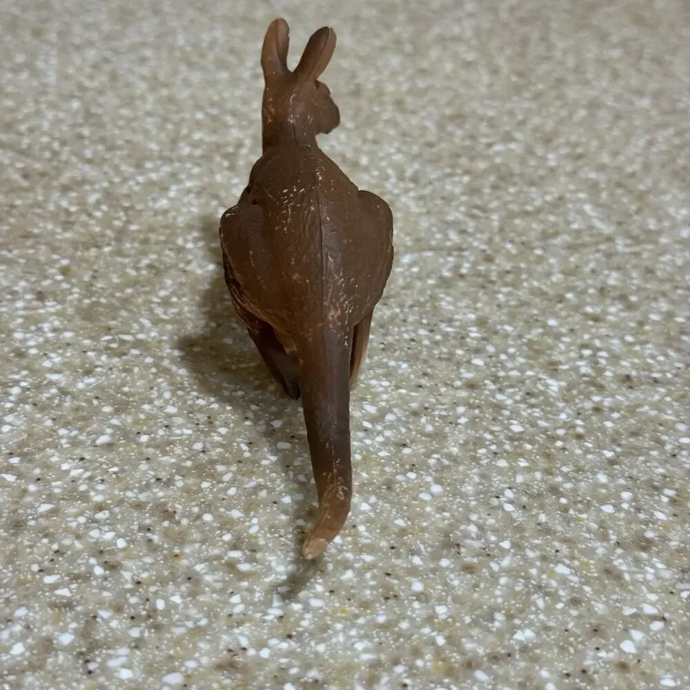 Outback Steakhouse The Kangaroo Krush Drink Cup Clinger Figurine Baby Joey Toy